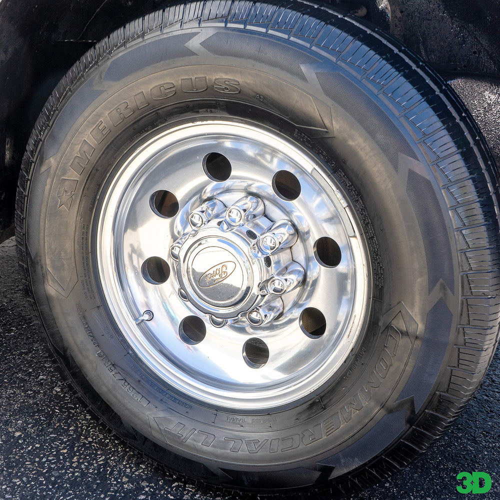 Sunlit side-by-side showing lasting shine with 3D Ultra Protectant