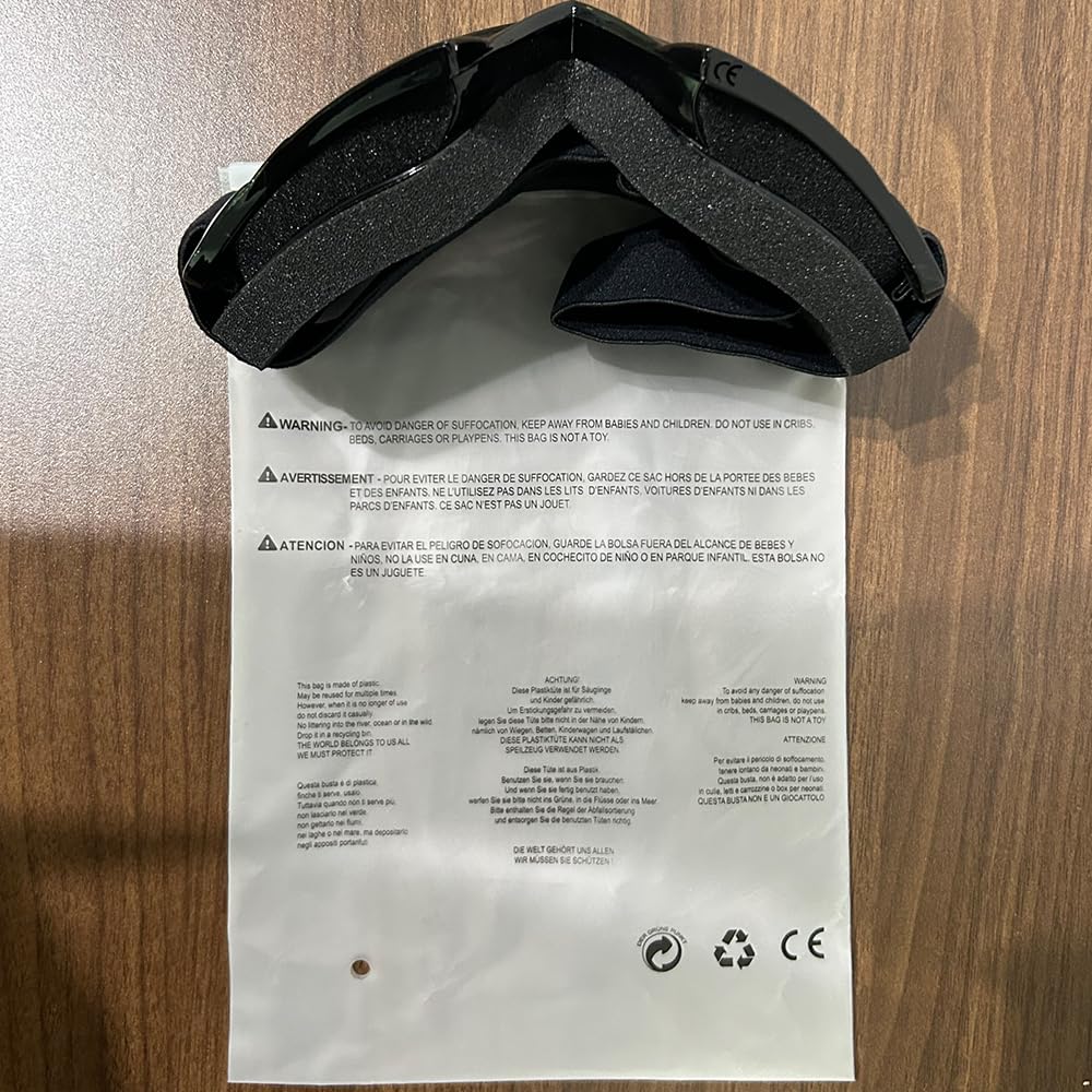 4-FQ multi-sport goggles suitable for motocross, skiing, and outdoor adventures.