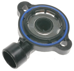 ACDelco Gold 213-4668 mounting bolt area ready for replacement