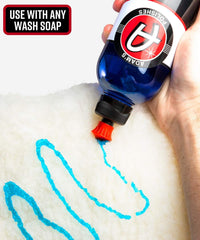 Adam's Polishes plush pad holds thick suds for lubrication.