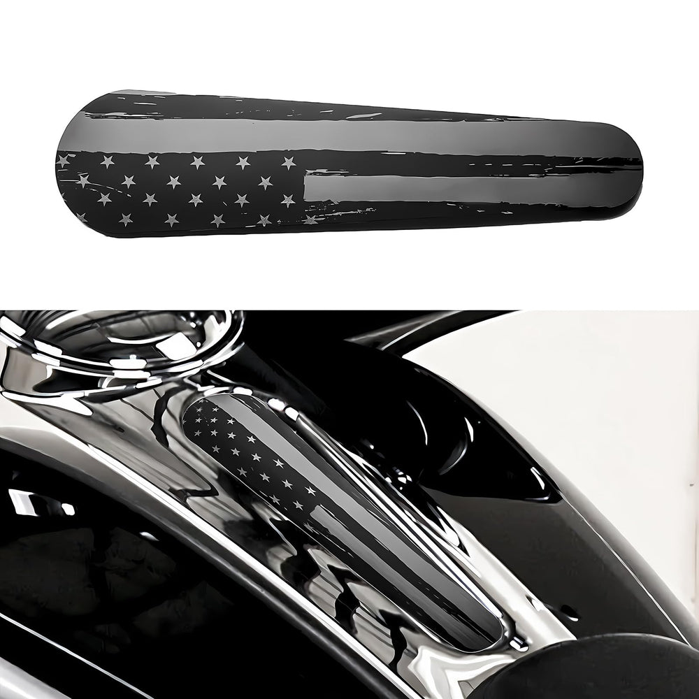Alicatong American US Flag Dash Insert on Harley Street Glide for a bold accent.