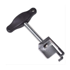 Alltooetools T40039 puller for 8- and 12-cylinder engine ranges.