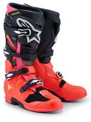 Alpinestars Tech 7 boots highlight double pivot system for smooth movement.