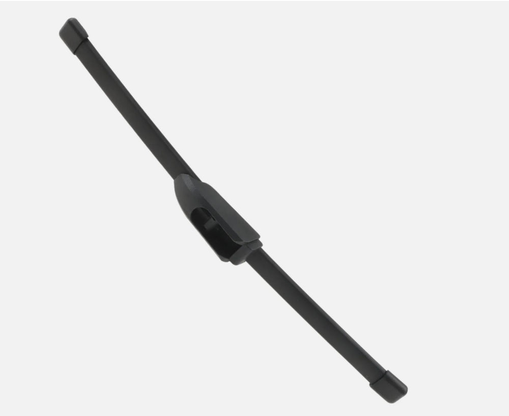 Amaoudri rear wiper blade for Kia Soul 2019-2025 ensures clear rear visibility