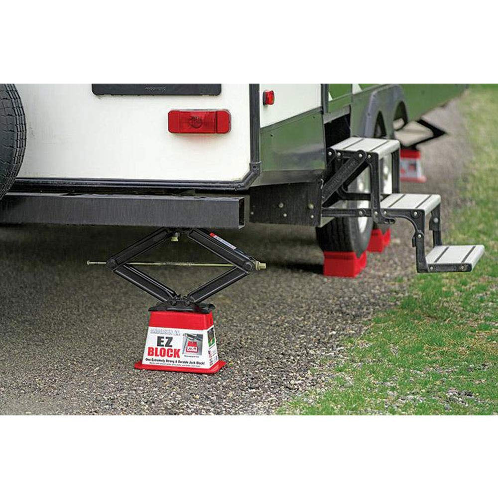 Andersen Hitches EZ Block finger holes facilitate easy maneuvering on uneven surfaces.