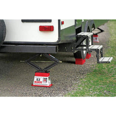 Andersen Hitches EZ Block finger holes facilitate easy maneuvering on uneven surfaces.
