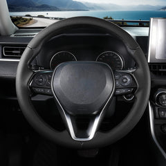 Close-up of easy snap-on installation for Aotoyou steering wheel cover
