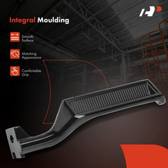 A-Premium interior door handle rear-right close-up, durable metal design