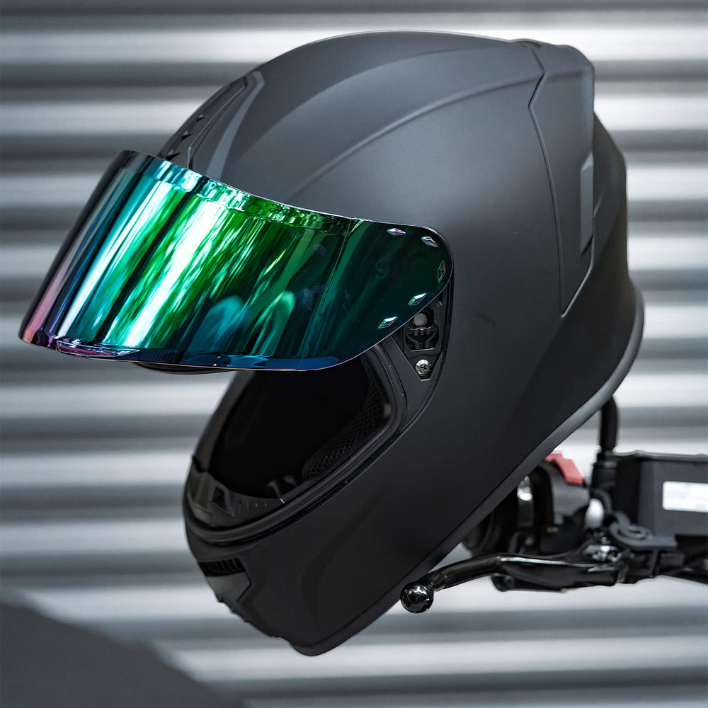 Auboa MD-813 helmet with glossy tinted shield for glare reduction