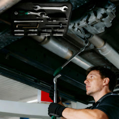 AutGuangel magnetic mat in use for quick tool access during repairs.