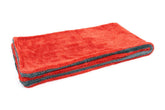 Autofiber Dreadnought XL towel demonstrates high absorption for fast car drying.