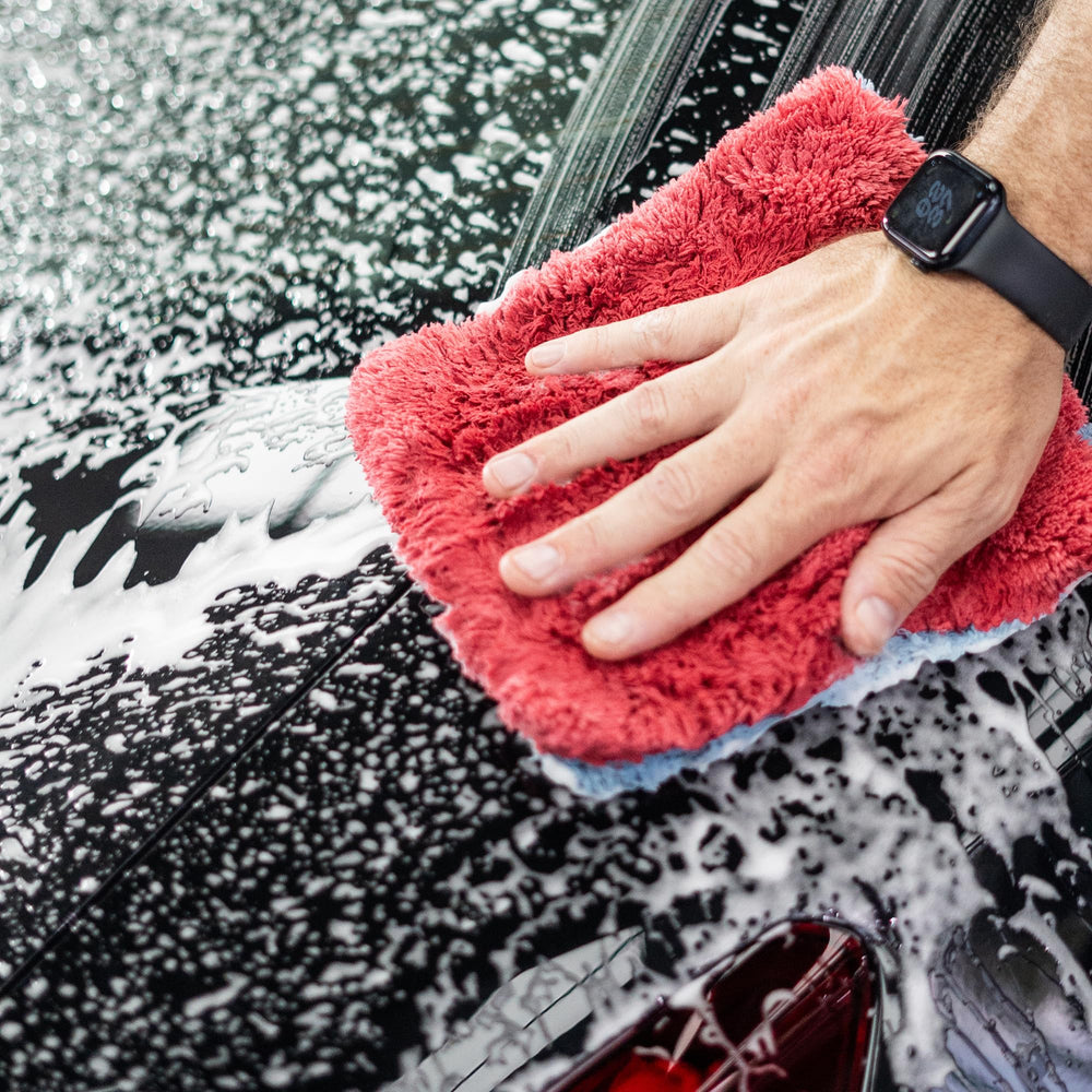 Autofiber Flat Out 4-pack wash pad side view highlighting flexible thin design for curves