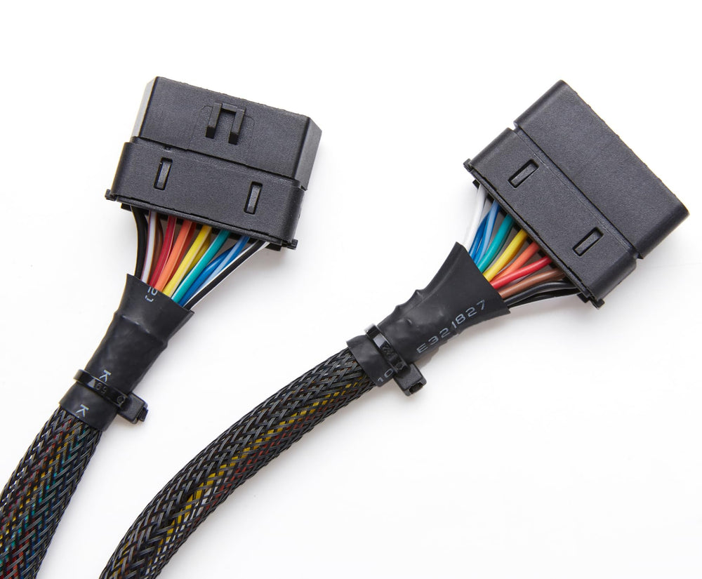 bbfly B54 OBD2 splitter supports Ford compatibility for easy diagnostics