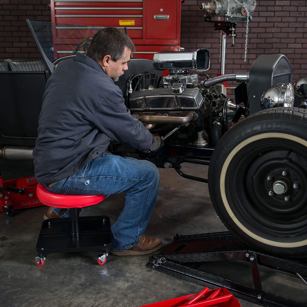 BIG RED TR6350 four 360-degree swivel casters enable easy, precise movement.