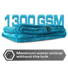 Blackline Aqua drying towel is pro-detailer approved for consistent results.