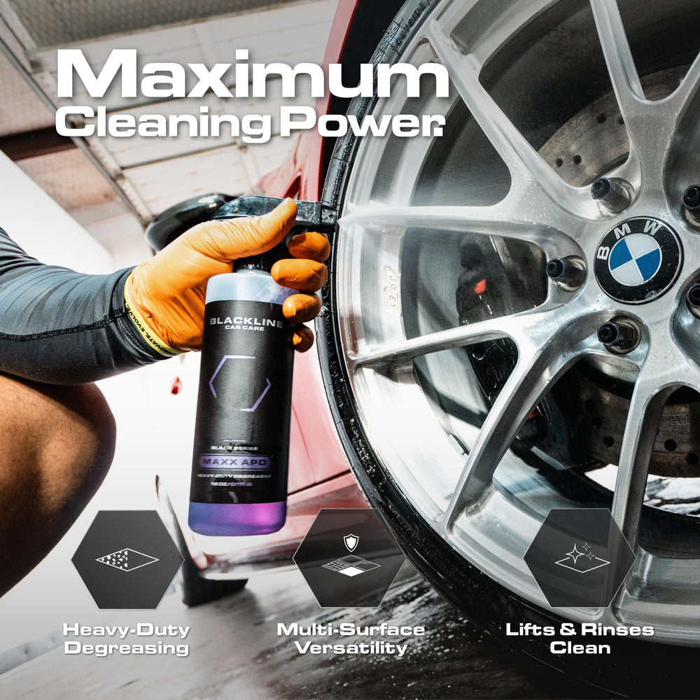 Blackline MAXX APC foaming action during application for thorough dirt lifting