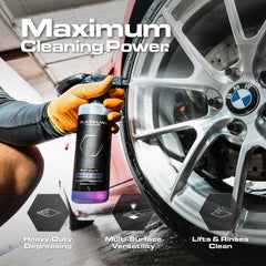 Blackline MAXX APC foaming action during application for thorough dirt lifting