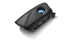 BMW Leather Key Case in premium Nappa leather protects the key with elegant design.