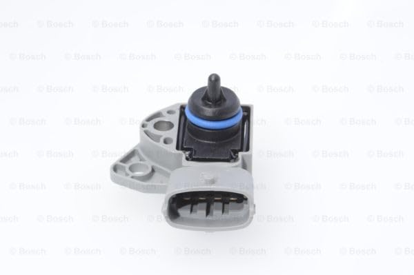 Bosch fuel pressure sensor 0261230110 installed in Volvo S80 for stable engine management.
