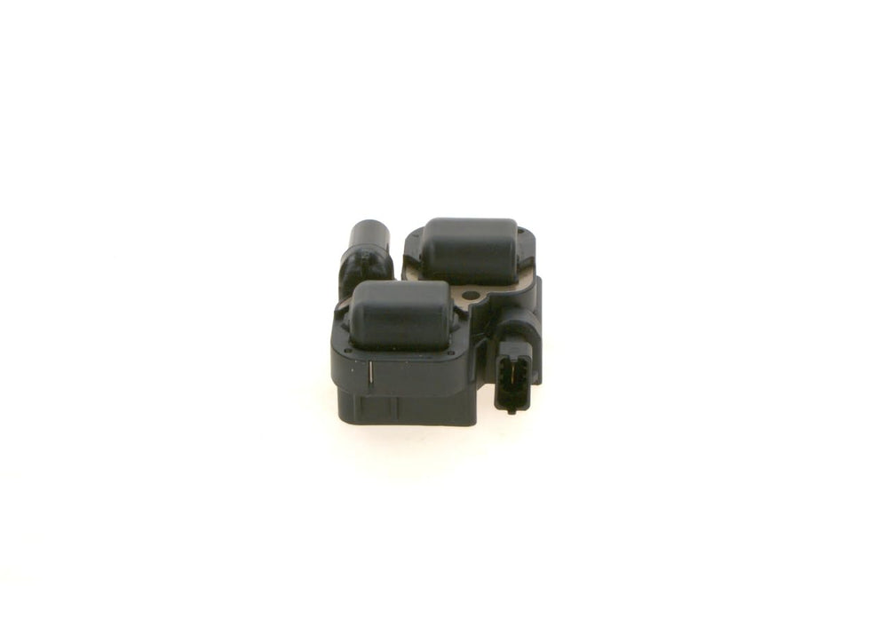 Bosch 0221503035 ignition coil side view highlighting durable connections for Mercedes.