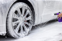 Brug's Pro Foam Cannon Clear Edition V2 upgraded lid provides a secure seal during washes.