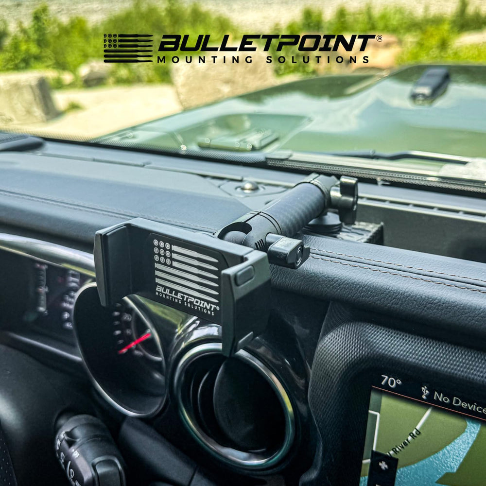 Bulletpoint dash mount installation demonstrates quick, no-drill setup for Wrangler/JL.