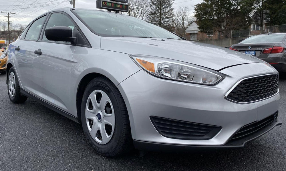 BXZ matte black bezel for Ford Focus fog light area enhances aggressiveness