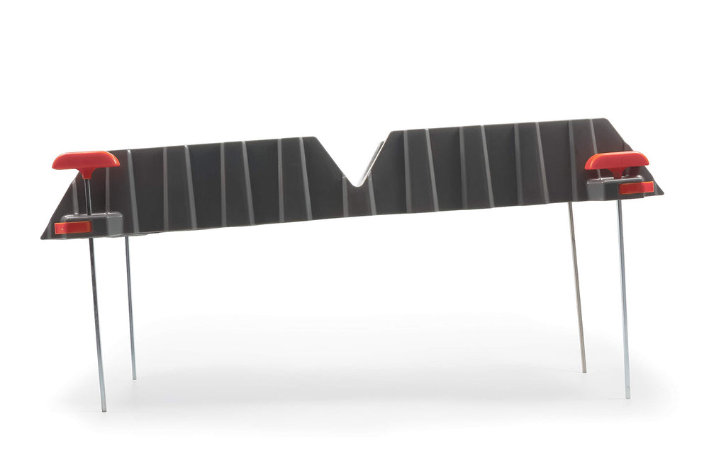 Camco Rhino ground clearance adapts between 1.75 and 4 inches when not elevated