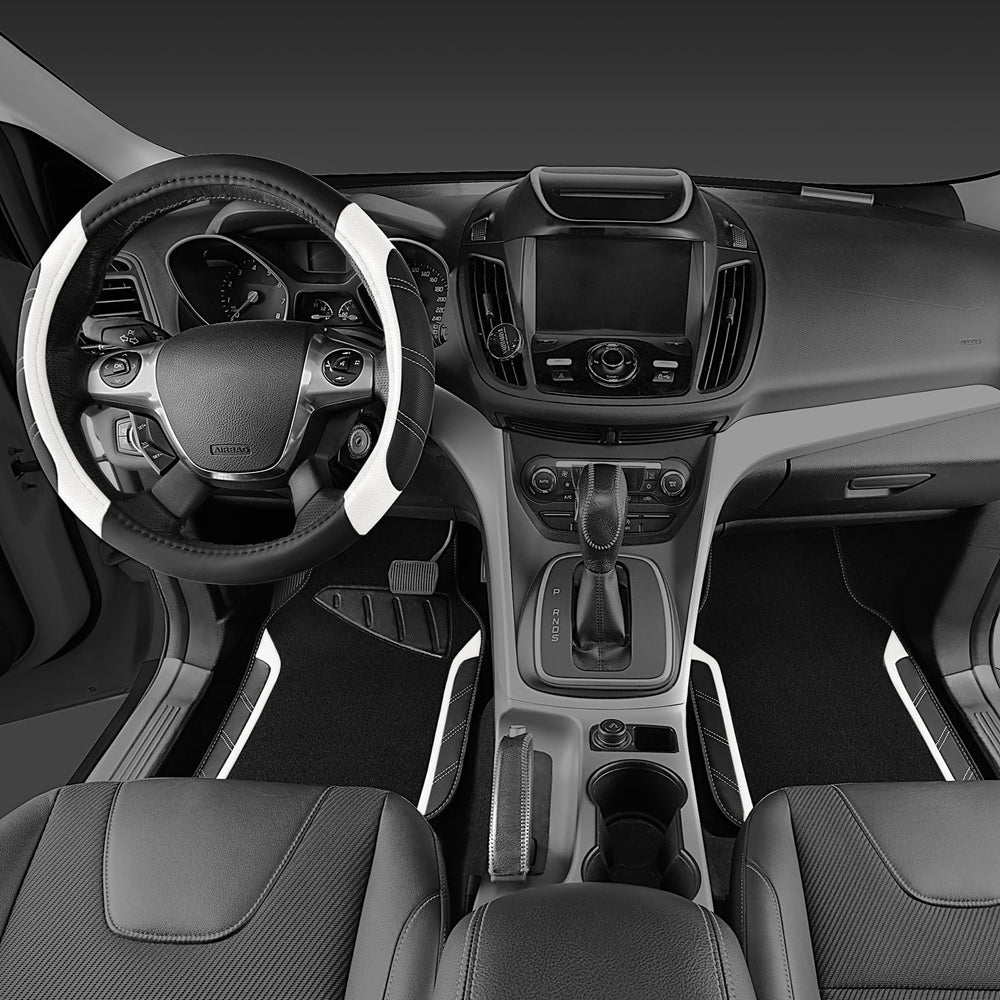 CAR PASS anti-slip inner ring keeps the steering wheel cover in place.