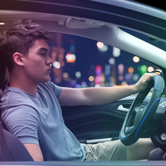 CAR PASS inner-ring anti-slip detail keeps steering wheel securely in place.