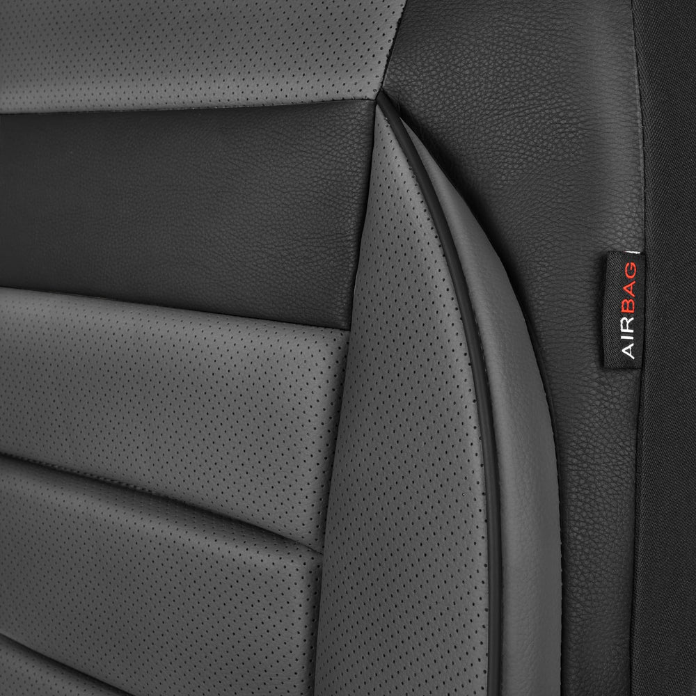 CAR PASS water-resistant material helps keep interiors clean in daily use.