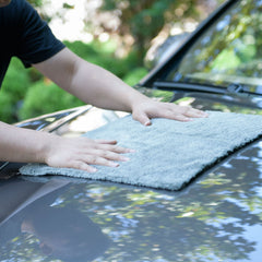 CARCAREZ Microfiber Towel quick-drying design speeds up cleanup.