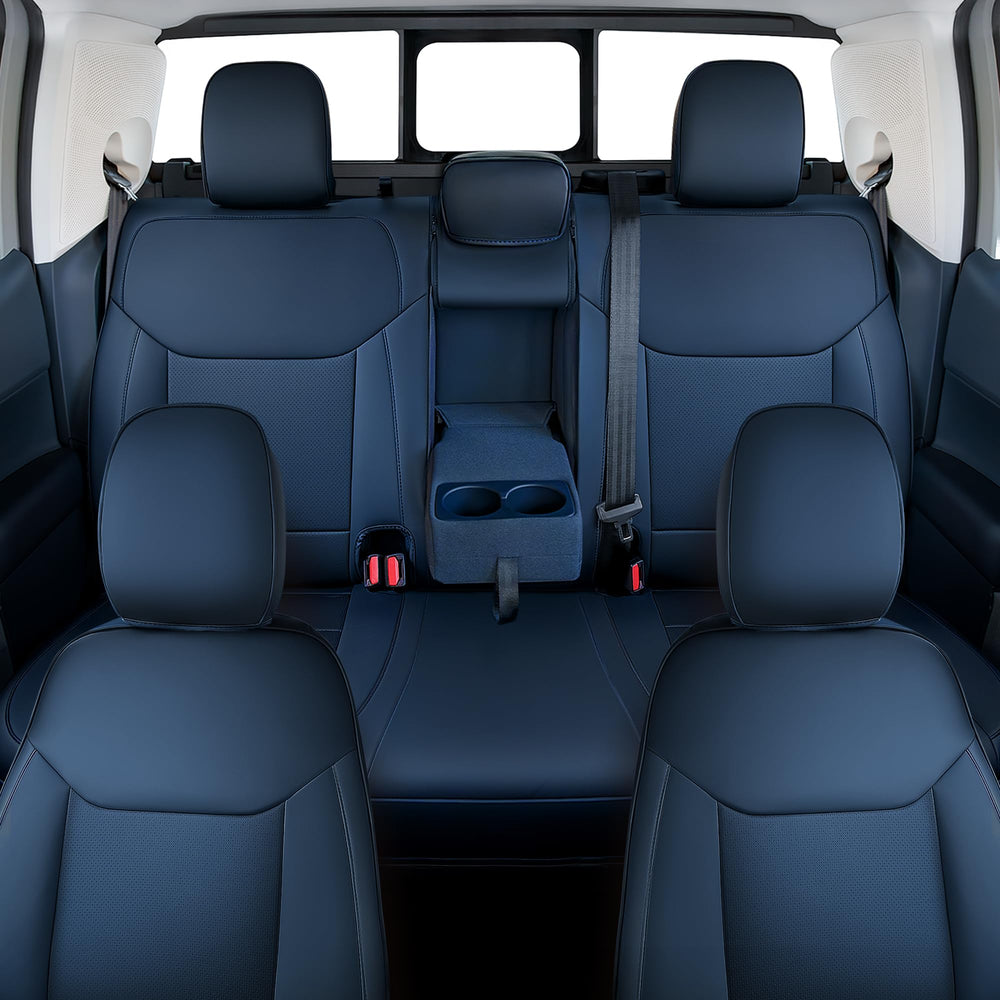 Carlimeki Maverick seat cover demonstrates airbag compatibility for safe travel.