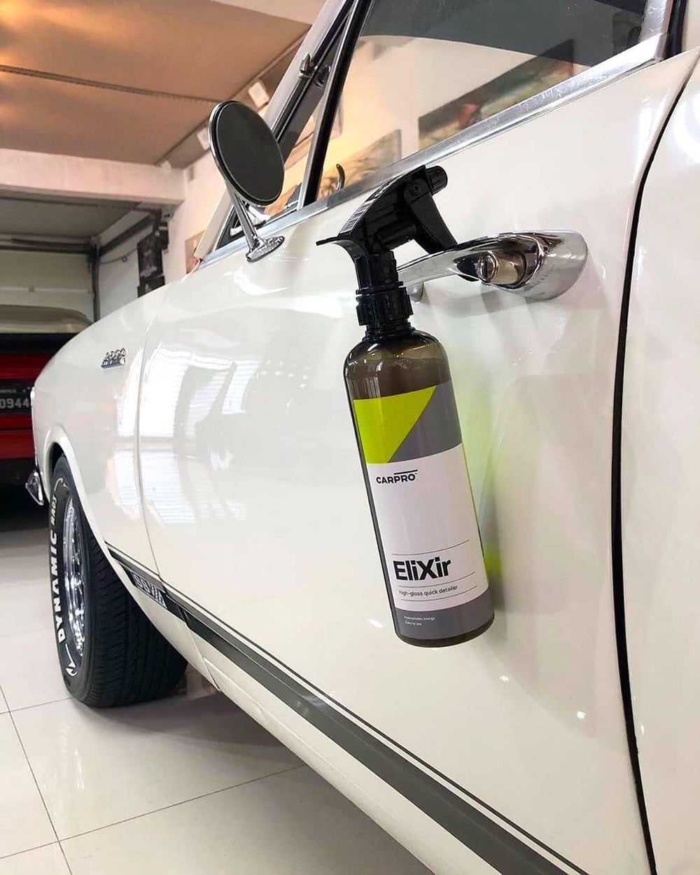CARPRO Elixir leaves a wet-look finish with beading