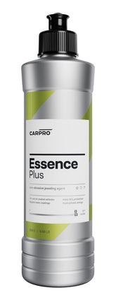 CARPRO Essence Plus gloss-agent-application demonstrates deep shine and smoother finish