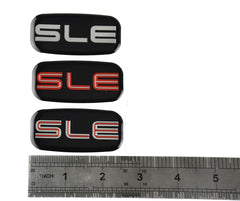 CDD SLE emblems 3D chrome-red, side profile enhances vehicle styling.