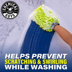 Chemical Guys dual-pile wash mitt grasps ample suds for quick cleaning