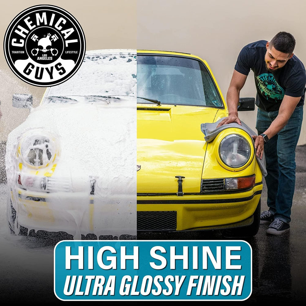 Two-bucket wash method with HydroSuds protecting paint during cleaning