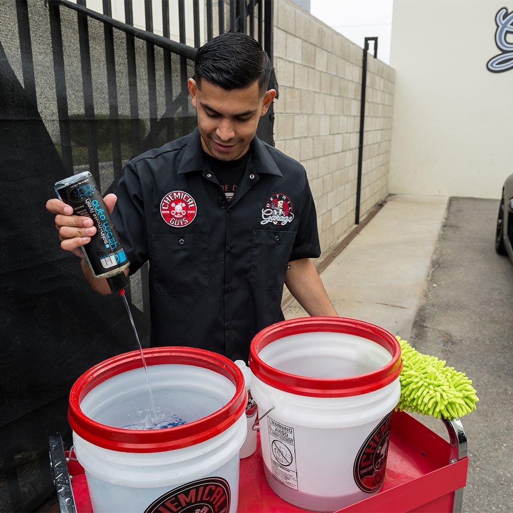Chemical Guys Meticulous Matte shows a lubricating foam that protects matte finishes.