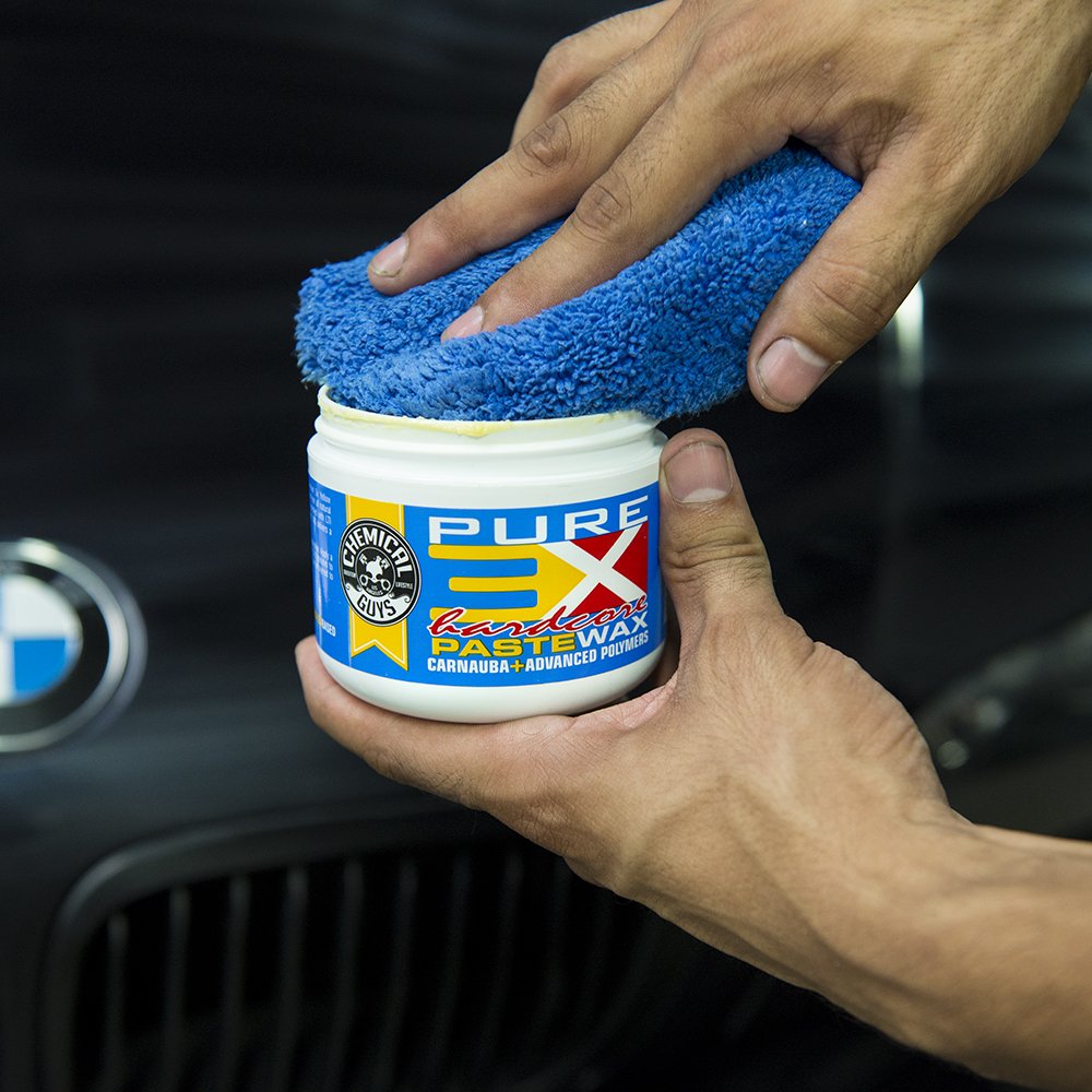 Chemical Guys WAC301 protective seal creates deep shine and weather resistance