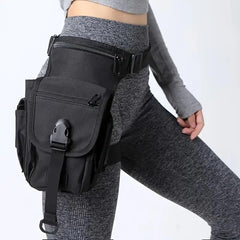 Chrisdien Deny thigh bag used on a motorcycle for practical storage