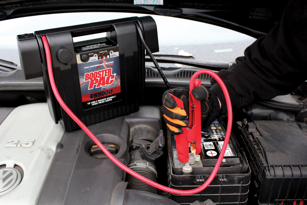 Automatic recharge with ESA218 charger keeps the ES5000 ready for emergencies.