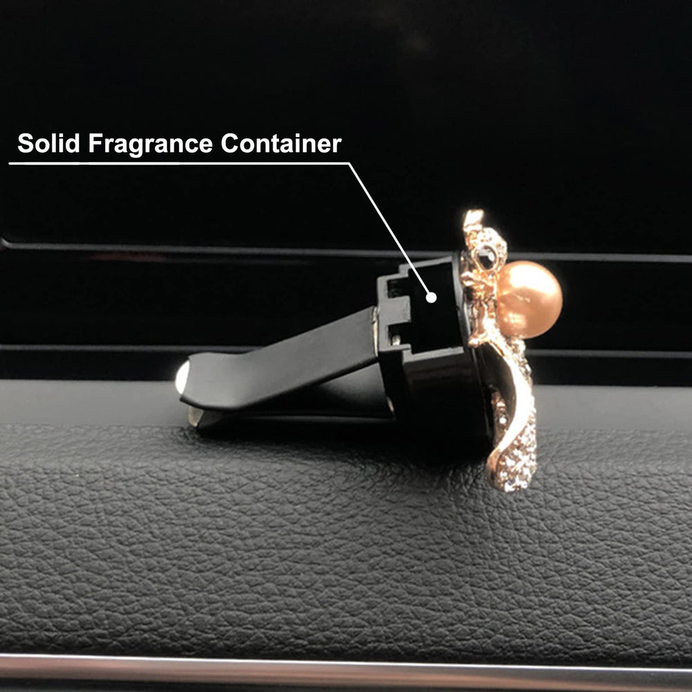 CYG&CL bee fragrance pad 2-pack provides pleasant scent.
