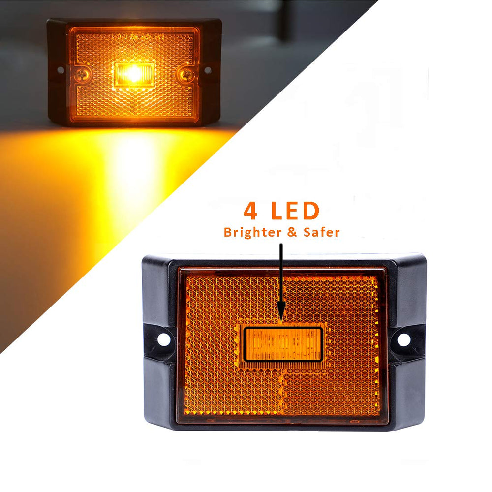 CZC AUTO trailer tail light underwater view with enhanced visibility.
