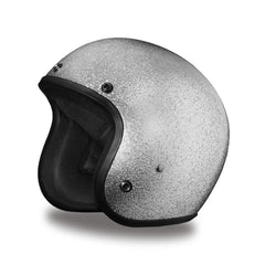 Daytona Cruiser 3/4 shell design suits city and highway riding.