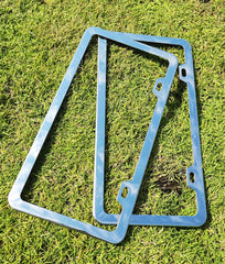 Deselen license frame installation kit with screws and caps for easy setup
