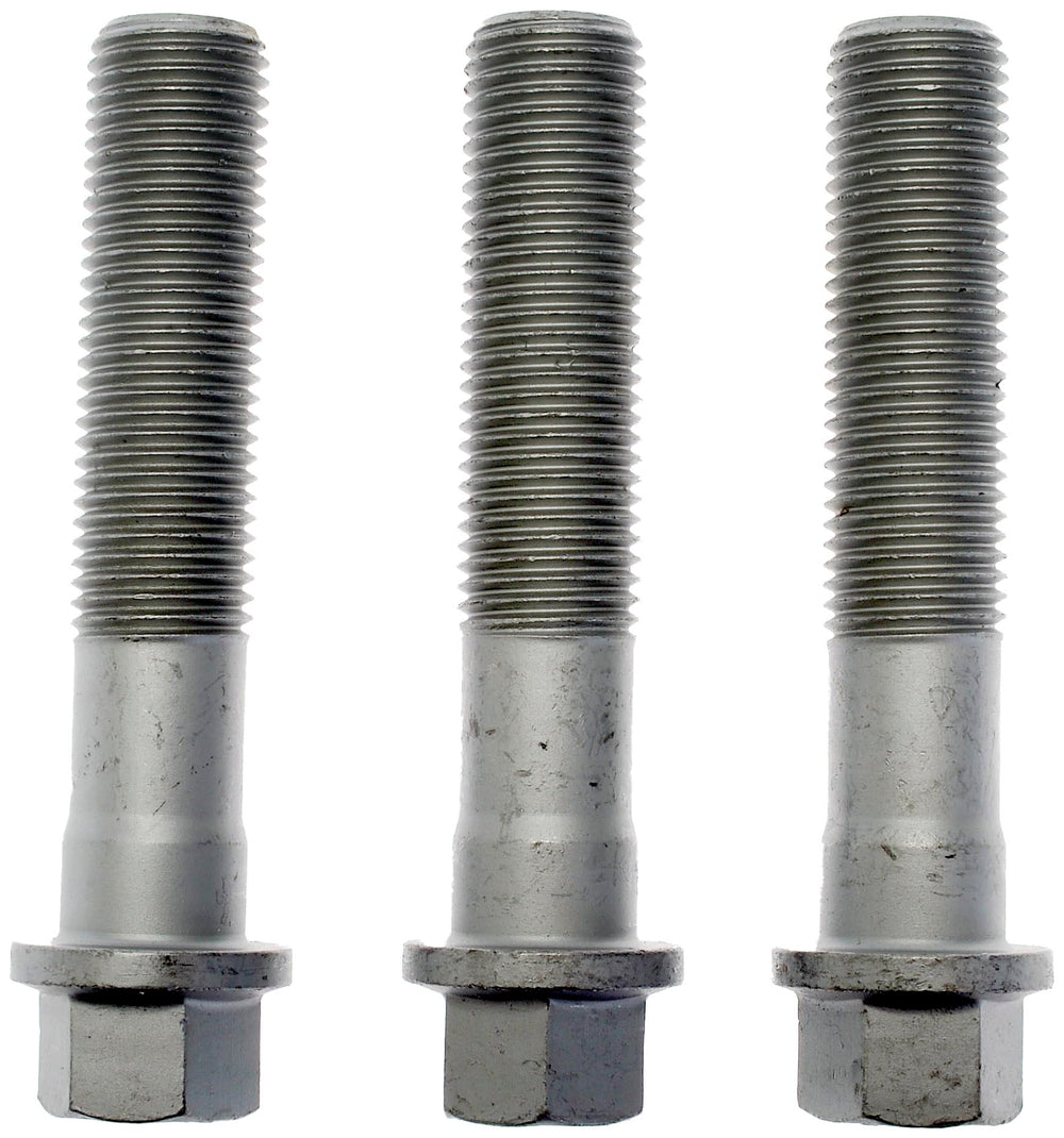 Close-up of Dorman 917-517 hub bolt thread detail highlighting durable construction.