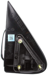 Installed on a Chevy Silverado demonstrates manual folding compatibility