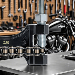 DYCTAHO gold chain offers smooth power transfer in rugged riding conditions.