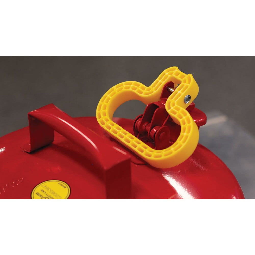 Eagle galvanized steel body resists rust and wear over time.